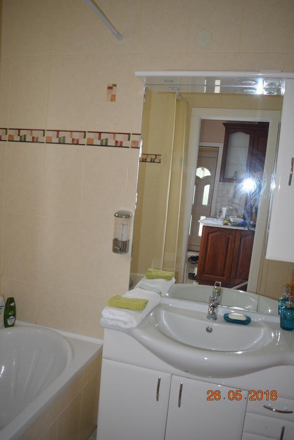 Berettyo Central Apartment Berettyóújfalu Екстериор снимка